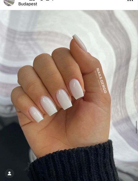 Milky feher Milky Tips Nails, Nail Inspo Milky White, Uñas Milky White, Nails Milky White, Nails Milky, Milky Nails, Milk Color, Summery Nails, Baby Colors