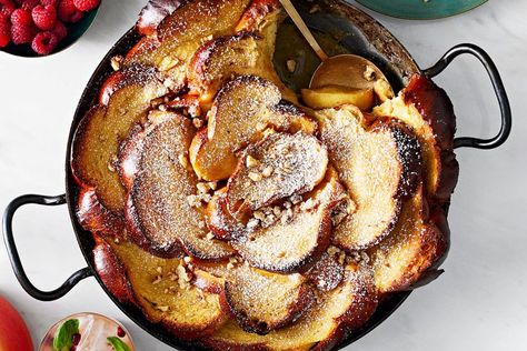 Martha Stewart Cooking School, Sweet Toast, Apple Caramel, Caramelised Apples, Make French Toast, Morning Has Broken, Martha Stewart Recipes, Blueberry French Toast, Breakfast Casserole Easy