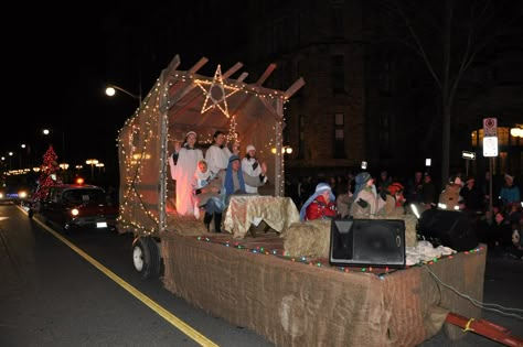 Church Christmas Floats | Get involved. Too many "holiday" parades these days no longer have ... Christmas Floats Parade Ideas, Parade Float Theme, Christmas Floats, Parade Float Ideas, Parade Float Decorations, Santa Claus Parade, Army Christmas, Christmas Parade Floats, Parade Ideas