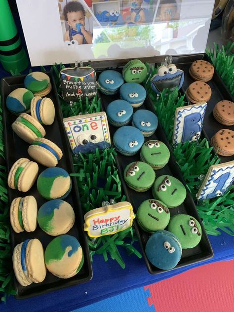 Cookie Monster Foodie Truck Party, Cookie Monster Foodie Truck, Monster Birthday Party Ideas, Cookie Monster Birthday Party, Monster Birthday Party, Cookie Monster Party, Monster Photos, Cookie Monster Birthday, Birthday Cookie