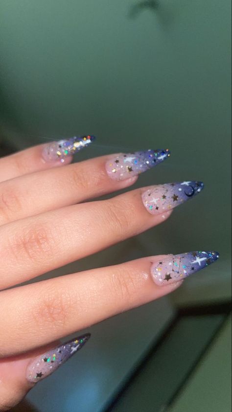 Midnight Acrylic Nails, Midnight Nails Acrylic, Saturno Concert Nails, Sjm Inspired Nails, Galaxy Ombre Nails, Twice Concert Nails, Midnights Taylor Swift Aesthetic Nails, Night Theme Nails, Night Nails Acrylic