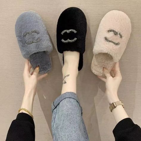 Check out this product on Alibaba App Home cotton slippers indoor winter lovers cute girls plus velvet non-slip soft bottom ladies slides Slipper For Women, Winter Lovers, Ladies Slides, Cotton Slippers, Plush Slippers, Home Slippers, Buy Home, House Shoes, Slides