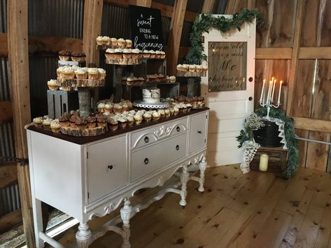 Wedding Fireplace, Buffet Dessert, Dessert Bar Wedding, Vintage Buffet, Bar Wedding, Garden Wedding Decorations, Dessert Options, Dessert Bar, Dream Business