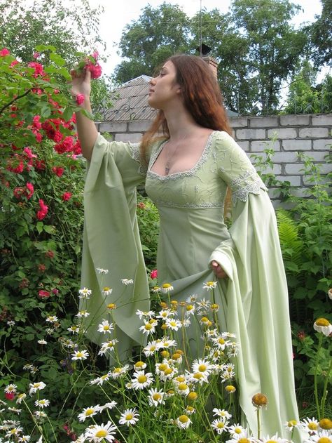 Elvish Dress, Elven Dress, Elf Dress, Fantasy Dresses, Fantasy Gowns, Medieval Dress, Medieval Clothing, Fairytale Dress, Fantasy Dress