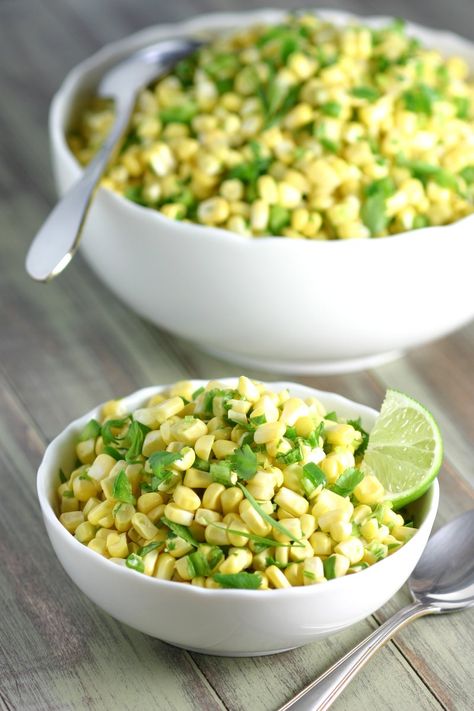 Raw Corn Salad, Fresh Herb Recipes, Corn Dishes, Corn Salad Recipes, Snack Bites, Herb Recipes, Summer Corn, Vegan Sides, Sweet Tart