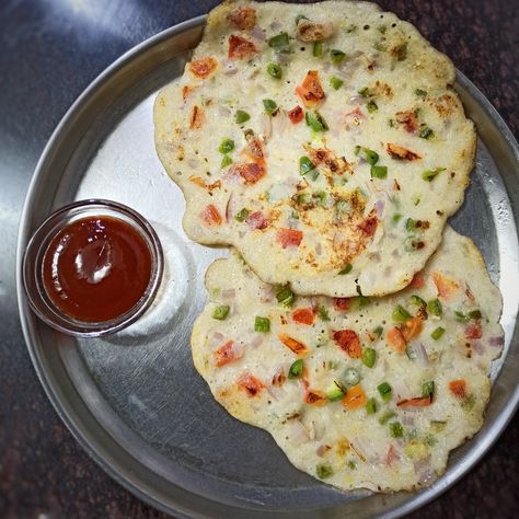 Breakfast Pic, Dosa Batter, Quick Breakfast Recipes, Tastemade Recipes, Indian Dishes, Quick Breakfast, Chutney, Baking Powder, Baking Soda