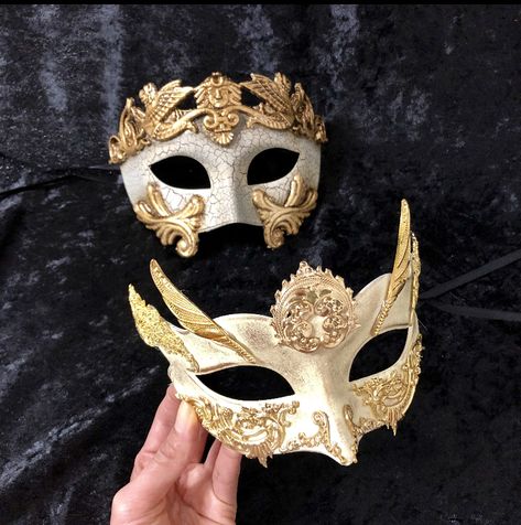 Medieval Masquerade, Couples Masquerade Masks, Masquerade Ball Masks, Penyimpanan Makeup, Gold Masquerade Mask, Masquerade Outfit, Masquerade Ball Party, Mens Masquerade Mask, The Mask Costume