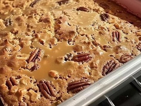 Sweet Alabama Pecan Bread: A Delicious Southern Treat You Can Make at Home! - NewsBreak Alabama Pecan Bread, Butterscotch Pudding Recipes, Fried Cheese Bites, Old Fashioned Chocolate Pie, Pumpkin Pecan Cobbler, Creamy Broccoli Cheddar Soup, Snack Bread, Pecan Bread, Old Fashioned Bread Pudding