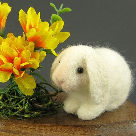 Bunny Sculpture, Lop Eared Bunny, Felted Rabbit, Felted Bunny, Marigold Flowers, Pet Organization, Rabbit Sculpture, Crocheted Patterns, Bunny Party