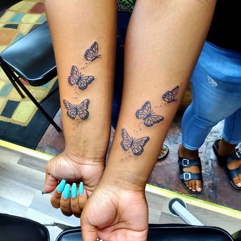 Matching Cousin Tattoos, Tattoos For Siblings, Cute Best Friend Tattoos, Cute Sister Tattoos, Matching Bff Tattoos, Tattoos Watercolor, Cousin Tattoos, Matching Friend Tattoos, Cute Matching Tattoos