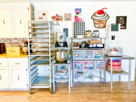 She Shed Bakery, Home Bakery Setup, Baking Counter, Home Bakery Kitchen, Restaurant Kitchen Organization, At Home Bakery, Cookie Room, Bakery Outlet, Baking Supplies Organization