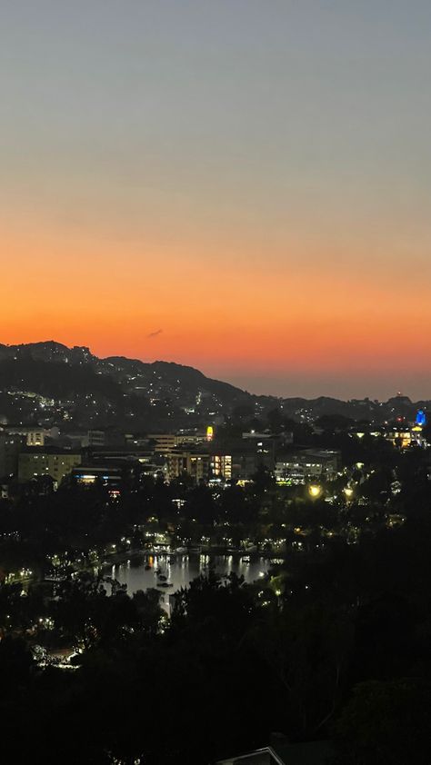 The combination of Sky, Burnham Lake and the City Lights 🍃✨💕 Sm Baguio City Night, Baguio Fake Story, Philippines Instagram Story, Baguio Aesthetic Night, Baguio Wallpaper, Baguio Caption Ideas, Baguio City Photography Night, Baguio City Photography Landscape, Baguio Philippines Aesthetic