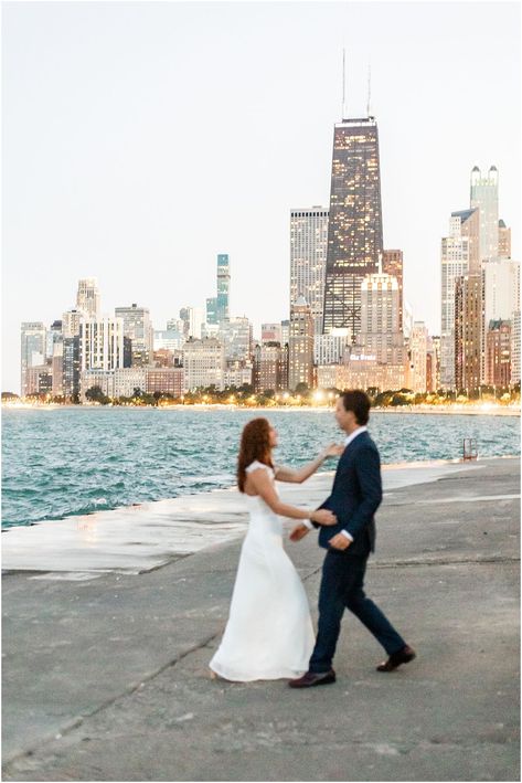 Chicago skyline at North Avenue Beach engagement session photographed by Chicago Destination Photographer Alex Ferreri Chicago Engagement Pictures, Engagement Photos Chicago, Chicago Elopement, Chicago West, Engagements Pictures, Chicago Beach, Prewedding Photo, Chicago Engagement Photos, Chicago Pictures