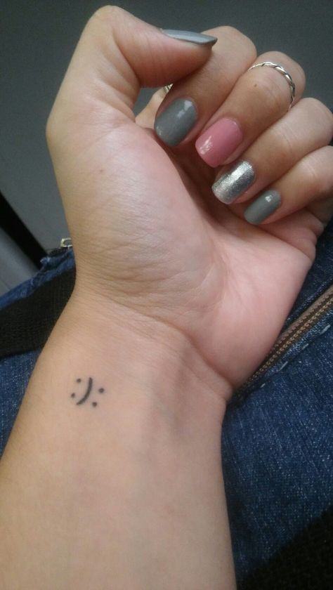 Smalltattoo  Smile face/sad face.  #tattoo #smalltattoo #wrist #hand #bipolarity Smiley Face Tattoo, Smile Tattoo, Tatoo Inspiration, Cute Little Tattoos, Cute Tiny Tattoos, Poke Tattoo, Lip Tattoos, Discreet Tattoos, Dainty Tattoos