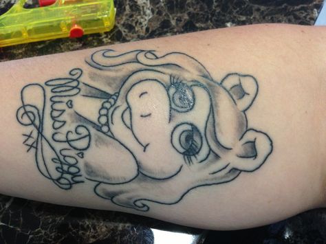 My Miss Piggy tattoo #misspiggy Miss Piggy Tattoo Ideas, Miss Piggy Tattoo, Piggy Tattoo, Punk Tattoos, Adventure Time Marceline, Pin Up Tattoos, Miss Piggy, Dragon Pictures, Tattoo Inspo