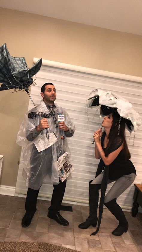 Clever couple’s costume, weather man and storm. #couples #couplescostumes #funny #clevercostumes #weatherman #storm Weather Man Costume, Thunderstorm Costume, Diy Karneval, Storm Costume, Cloud Costume, Clever Costumes, Dress Up Boxes, Fall Festivities, Costume Inspo