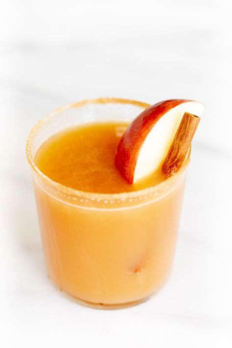 Cinnamon Cocktail, Cinnamon Schnapps, Healthy Lemonade, Bourbon Apple Cider, Flavored Alcohol, Cinnamon Whiskey, Fall Fun Food, Julie Blanner, Easy Drink Recipes