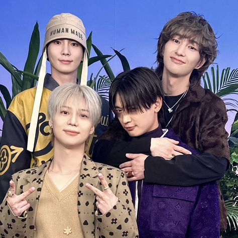 shinee ot4 icon Shinee Group Photo Ot5, Shinee Ot5 Wallpaper, Shinee Pfp, Shinee Group Photo, Shinee Icons, Shinee Aesthetic, Shinee Ot5, Bg Group, Shinee Members