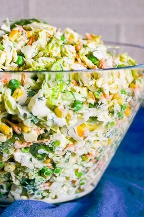 Cabbage Salad Recipes, Plats Healthy, Savoy Cabbage, Cold Salad, Slaw Recipes, Salad Ideas, Coleslaw Recipe, Cabbage Slaw, Healthy Family Meals