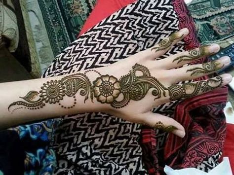 Aerobic Mehndi Design, Mehndi Designs For Hands Simple, Arabic Mehndi Designs For Hands, Easy Mehendi Designs, Arabic Mehendi Design, Mehendi Designs For Hands, Easy Mehendi, Celebrity Wedding Makeup, Arabic Mehendi