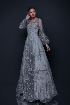 Plaas Troue, Ball Looks, Dress For Night, Gray Wedding Colors, Winter Court, American Dresses, Grey Wedding Dress, American Dress, New Party Dress