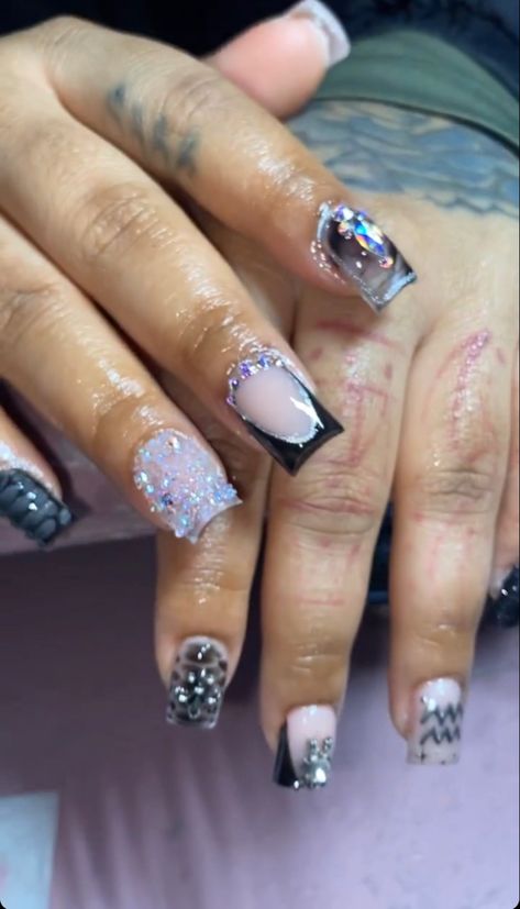 Extra Birthday Nails Blue, Short Junk Nails Black, Short Black Freestyle Nails, Short Blue Nails Black Women, Short Junk Nails Blue, Blue Short Acrylic Nails, Nails Design Short, Blue Nails Design, Royal Blue Nails Designs