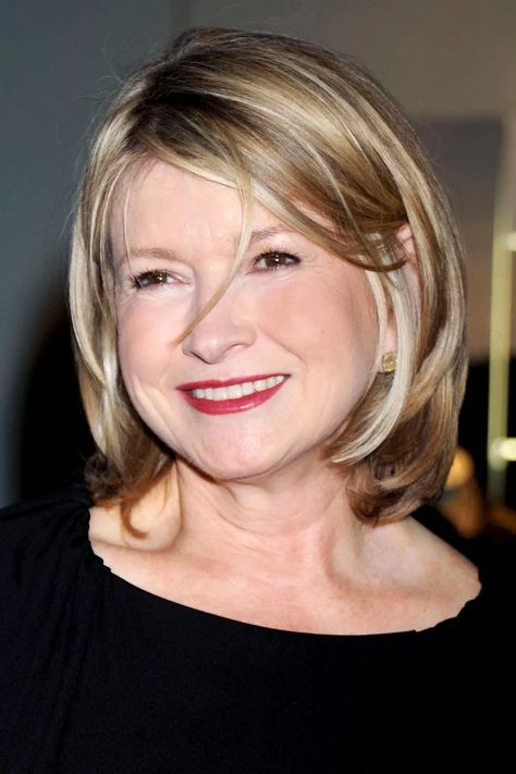 Martha Stewart Hairstyles, Martha Stewart Haircut, Martha Stewart Hair Hairstyles, Martha Stewart Hair, Older Hair, Bob Fosse, Women Appreciation, Corte Bob, Silver Grey Hair