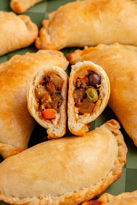 Learn how to make flavorful Vegan Empanadas entirely from scratch using simple ingredients! They're Filipino-inspired, filled with a sweet and savory "beef" filling sealed inside a light and airy homemade empanada dough. Homemade Empanada Dough, Vegan Filipino, Ensaymada Recipe, Vegan Empanadas, Empanadas Recipe Dough, Baked Empanadas, Beef Empanadas Recipe, Empanada Dough, Empanadas Dough