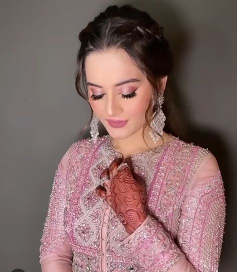 Party Makeup Looks, Hair Style Vedio, Pakistani Bridal Makeup, Engagement Makeup, Prom Eye Makeup, Wedding Makeup Tips, Bridal Hair Buns, Eyeliner Styles