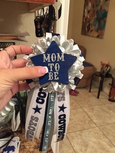 Baby Shower Mum Dallas Cowboys Gender Reveal Ideas, Dallas Cowboys Baby Shower Ideas, Baby Shower Ideas For Boys Themes, Dallas Cowboys Baby Shower, Baby Shower Tree, Dallas Cowboys Theme, Dallas Cowboys Birthday, Cowboy Baby Shower Theme, Baby Shower Mum