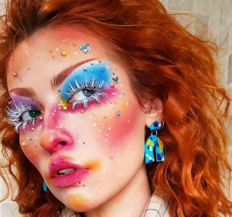 Mad Hatter Inspired Makeup, Wonderland Makeup Ideas, Mad Hatter Makeup Ideas, Clown Core Fashion, Clown Inspired Makeup, Mad Hatter Aesthetic, Clown Core Makeup, Hatter Makeup, Clowncore Makeup