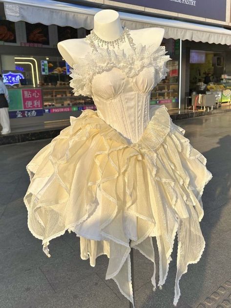 🙄 Ruffle Detail Dress, Cupcake Style Dress, Pretty Fancy Dresses, Pretty Corset Dresses, Aethstetic Dress, Lace Skirt With Ruffles, Dresses With Corsets On Top, Lolíta Dresses, Corset Outfit Dress