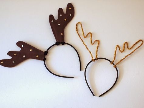 Pink Stripey Socks: DIY Reindeer Antler Headbands (templates included) Diy Reindeer Antlers, Diy Antlers Headband, Christmas Headband Diy, Diy Reindeer, Holiday Photo Booth Props, Holiday Photo Booth, Reindeer Ears, Antler Crafts, Headband Crafts