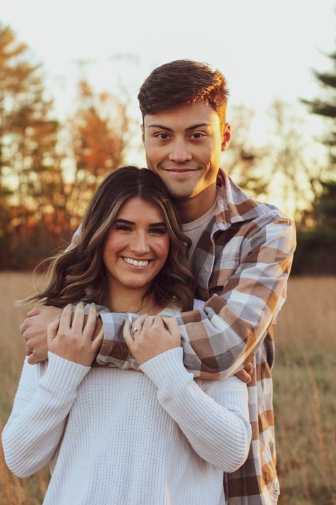 Couple Thanksgiving Pictures, Fall Picture Ideas Couples, Thanksgiving Couples Pictures, Thanksgiving Outfits For Couples, 1 Year Anniversary Pictures, Couple Teenager Picture Ideas, Bf Gf Pictures Ideas Couple Photos, Husband And Wife Photo Poses, Fall Pic Ideas For Couples