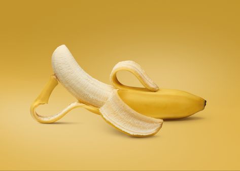 Still Life image of a banana relaxing in a laid back pose. Banana Photoshoot, Banana Still Life, Simple Still Life, Peeled Banana, Back Pose, Food Still Life, Simple Long Dress, Life Image, Splash Photography