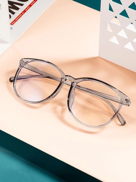 Clear Glasses Frames Women, Glasses Inspo, Nerd Costume, Cute Glasses Frames, Classy Glasses, Glasses Frames Trendy, Fancy Glasses, Glasses Inspiration, Round Frame Glasses