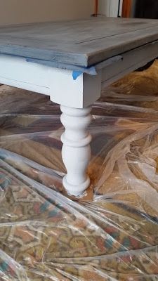 Little House on the Corner: Chalk Paint Coffee Table Makeover Paint Coffee Table, Chalk Paint Coffee Table, Household Design, Coffee Table Redo, Paint Coffee, Chalk Paint Furniture Diy, Coffee Table Makeover, Painted Coffee Tables, Refinished Furniture