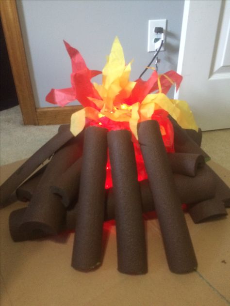 Fake campfire prop I made Classroom Campfire, Classroom Diys, Campfire Diy, Fake Campfire, Camping Activites For Kids, Everest Vbs, Camping Room, Last Week Of School, Monkey Crafts