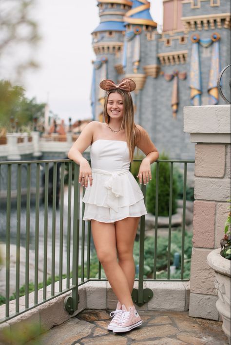 Disney world senior pictures / disney senior pictures / magic kingdom senior pictures Graduation Pictures Outfits, Disney World Photo Ideas, College Grad Pictures, Disney University, Disney Graduation, Senior Photography Poses, Cute Disney Outfits, Disney Photo Ideas, Vacation Hairstyles