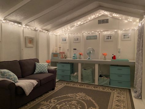 She Shed Living Room, She Shed Garage Ideas, Chill Shed Ideas, Tuff Shed Makeover, Outdoor Shed Makeover Interior, 10x16 Craft Shed Interior, Outdoor Shed Interior Ideas, Shed Teenage Hangout, She Shed Basement Ideas