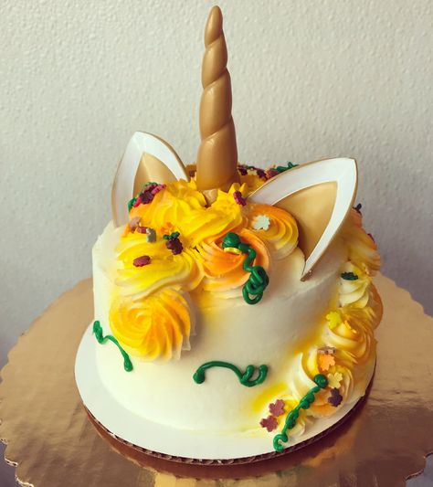 Fall Unicorn Cake, Halloween Unicorn Birthday Cake, Halloween Unicorn Cake, Yellow Unicorn Cake, Unique Unicorn Cake Design, Unicorn Cake Design, Unicorn Horn For Cake, Autumn Cake, Unicorn Single Tier Cake