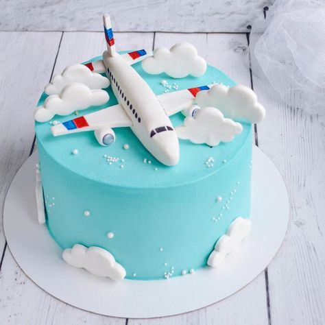 The second birthday of the smallest member of your family has already arrived. Now you can meet this age, which passes from infancy to childhood, with... Pilot Retirement Cake, Airport Theme Cake, Aeroplane Birthday Cake, Plane Theme Cake, Airplane Cupcake Cake, Aeroplane Cake Design, Aeroplane Theme Cake, Airplane Cakes For Boys, Airplane Cake Ideas