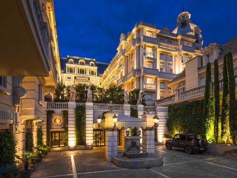 Ahead of the highly anticipated release of the 25th James Bond movie, No Time to Die, Hotel Metropole Monte-Carlo in Moncao is offering the secret agent experience of a lifetime. Billionaire Luxury, Plan Image, Hotel Design, Countries Of The World, Luxury Life, Luxury House, Monte Carlo, Future House, Hotels And Resorts