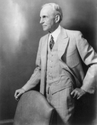 "Whether you think you can or think you can't, you are right." - Henry Ford | #youcan #youcan't #youthinkyoucan Ford Quote, Quotes From Famous People, Famous Sayings, Fabulous Quotes, Old Portraits, Notable Quotes, Motor City, Famous Americans, Henry Ford