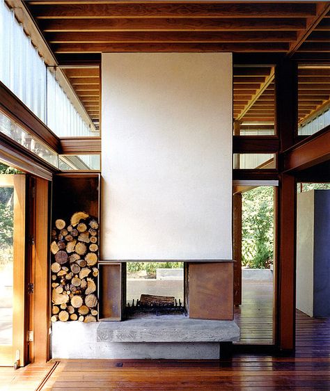 Shim Sutcliffe architects Shim Sutcliffe, Design Interior Modern, Architecture Renovation, Two Sided Fireplace, Double Sided Fireplace, Casa Country, Wooden Floors, Home Fireplace, Interior Modern