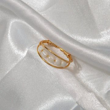 Wire Rings Ideas, Bead Wire Ring, Homemade Rings, Wired Rings, Ring Cleaner, Handmade Jewelry Wire, Gold Wire Ring, Diy Wire Jewelry Rings, Wire Jewelry Rings