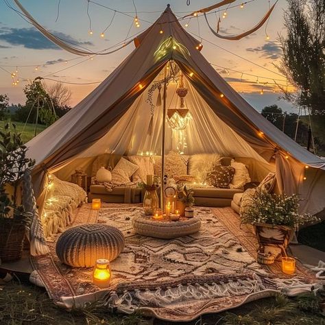 Boho Treehouse, Girly Camping, Larry Wedding, Bell Tent Interior, Tent Interior, Bedroom Sets Furniture Queen, Boho Tent, Romantic Backyard, Bohemian House Decor