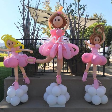 Ballerina Balloon Decoration, Ballet Balloons, Ballerina Balloons, Balloon Sculptures Diy, Easy Balloon Animals, Ballerina Sculpture, Balloon Bouquet Delivery, Balloon Bouquet Diy, Balloon Designs