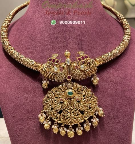 Gold Kante Necklace Designs, Nakshi Choker Designs, Kanti Necklace Designs, Kante Gold Necklaces, Kanti Necklace, Rubies Necklace, Big Earrings Gold, Wedding Jewelry Sets Bridal Jewellery, Temple Jewelry Necklace