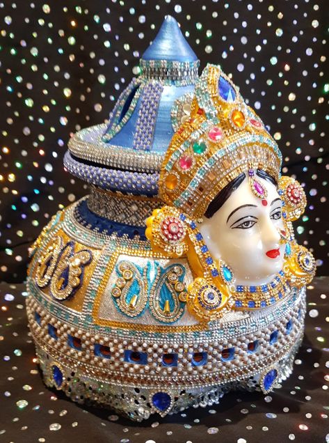 Garbo Decoration Navratri, Garba Decoration Ideas Navratri, Garba Decoration Ideas, Jai Maa Laxmi, Garba Decoration, Maa Laxmi, Handmade Decorative Items, Thali Decoration, Thali Decoration Ideas